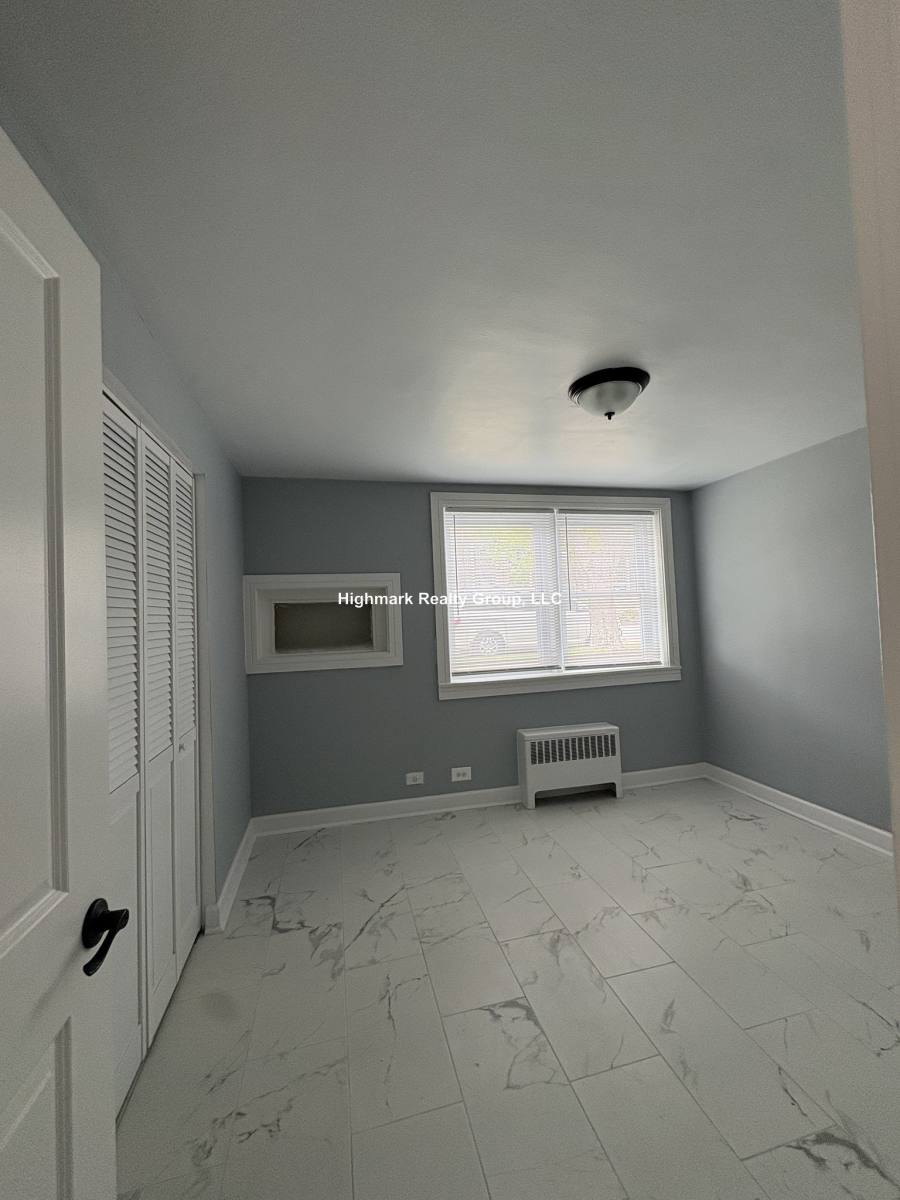 Apartment for rent at 6709 N California Ave #BNT, Chicago, IL 60645
