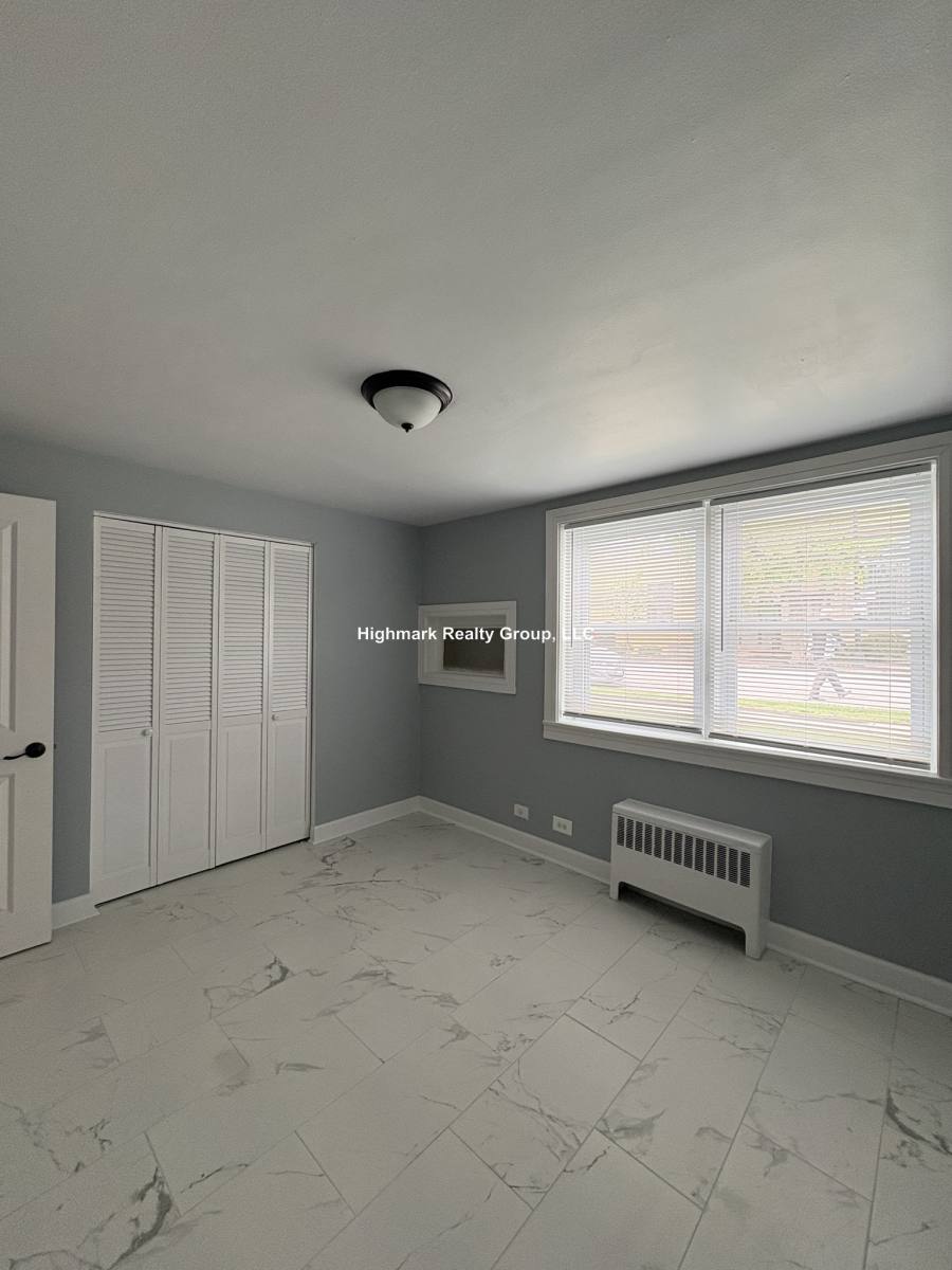 Apartment for rent at 6709 N California Ave #BNT, Chicago, IL 60645