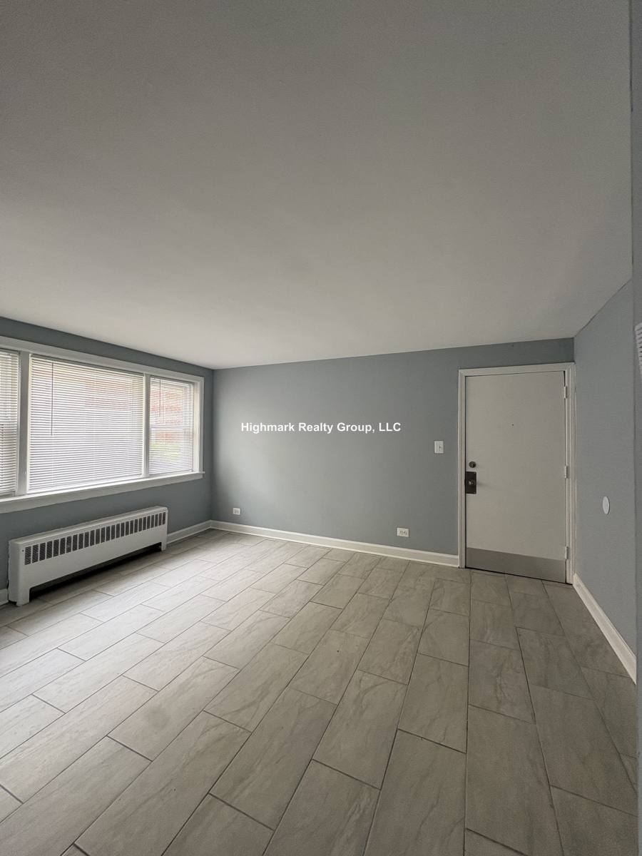Apartment for rent at 6725 N California Ave #GDN -S, Chicago, IL 60645