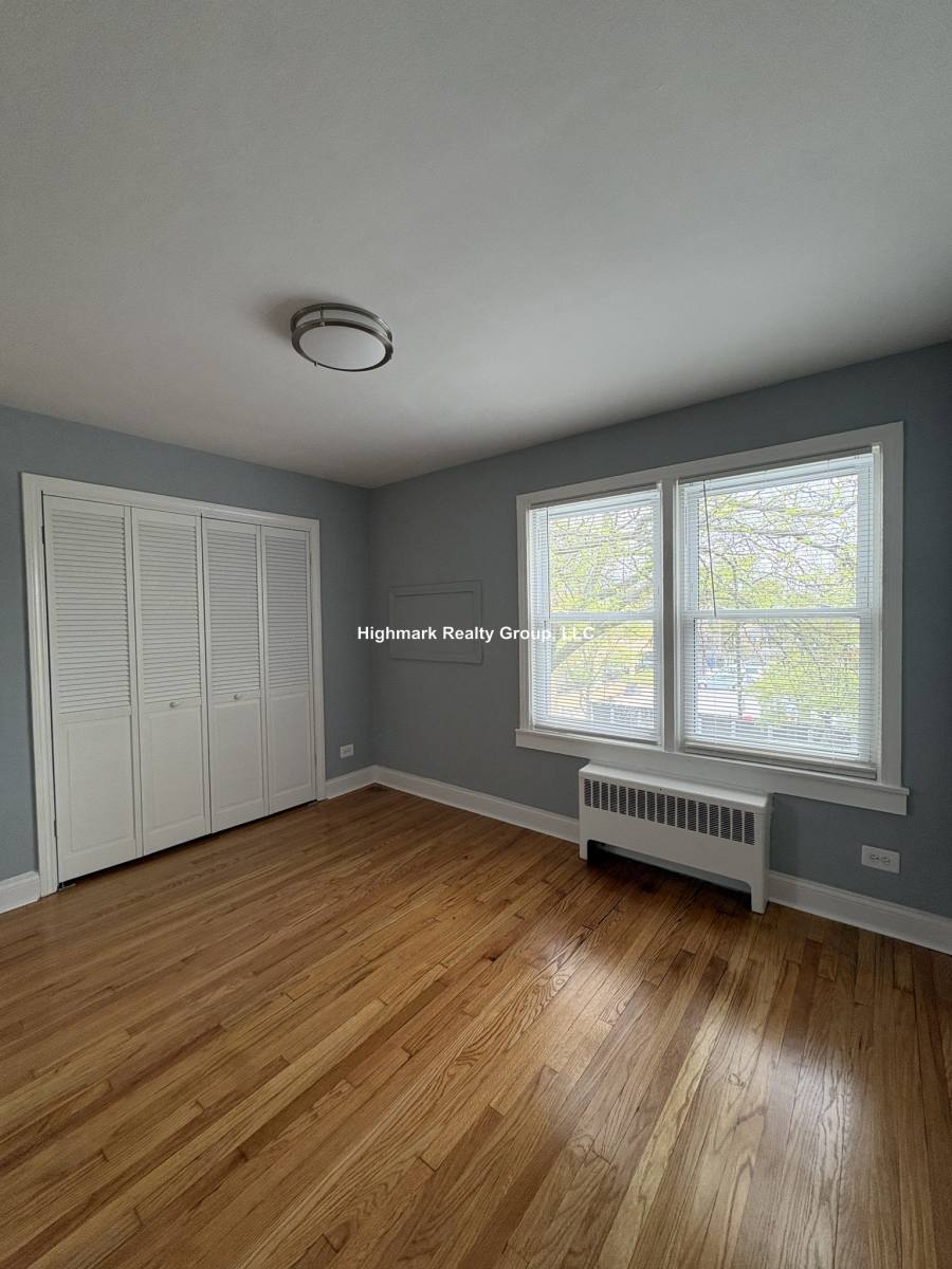 Apartment for rent at 6731 N California Ave #2S, Chicago, IL 60645