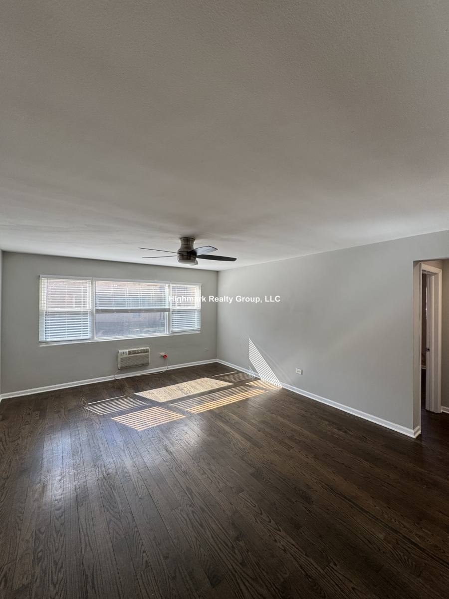 Apartment for rent at 1321 W Sherwin Ave #2A, Chicago, IL 60626