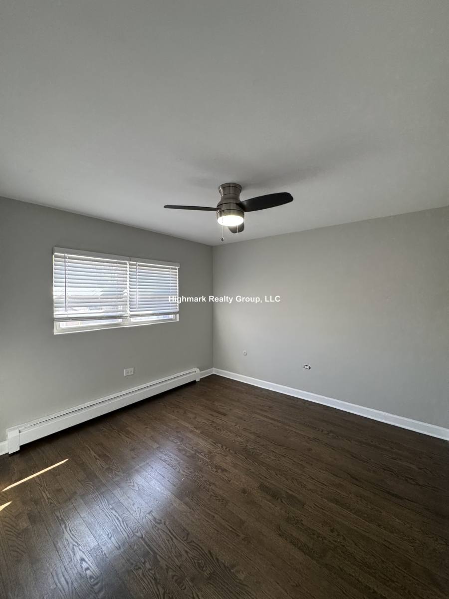 Apartment for rent at 1321 W Sherwin Ave #2A, Chicago, IL 60626
