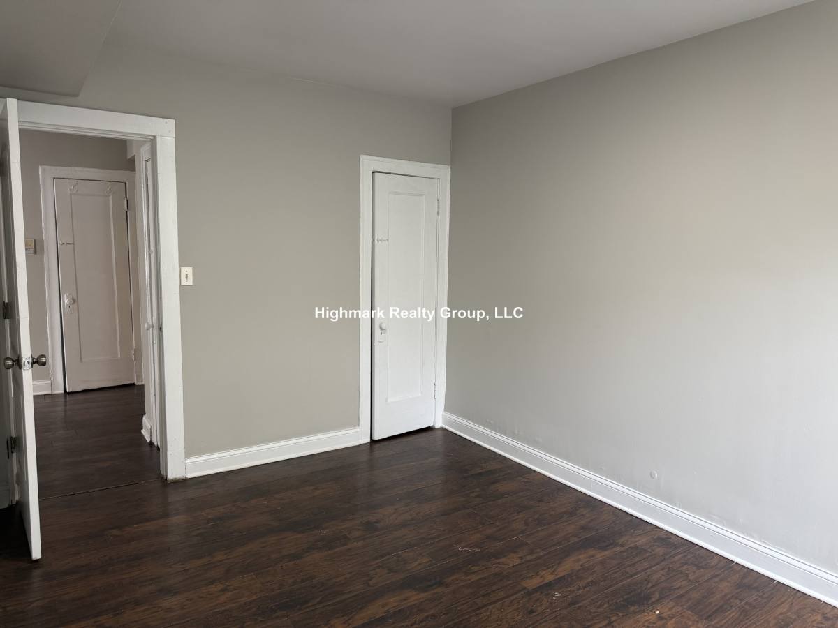 Apartment for rent at 6300 N Oakley Ave #1OA, Chicago, IL 60659