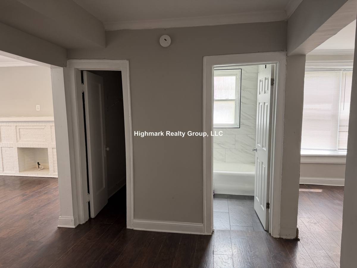 Apartment for rent at 6300 N Oakley Ave #1OA, Chicago, IL 60659