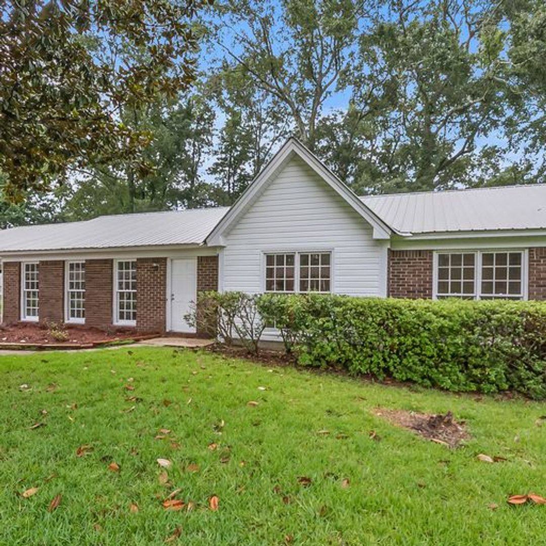 House for rent at 4215 Smith St, Northport, AL 35473