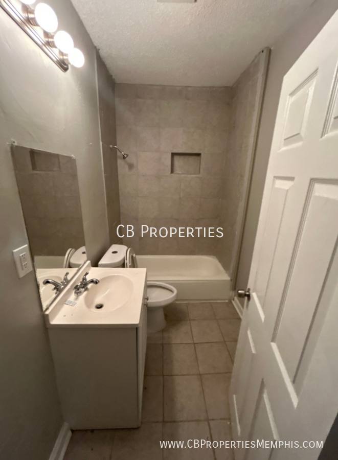 House for rent at 2100 Stovall Ave, Memphis, TN 38108