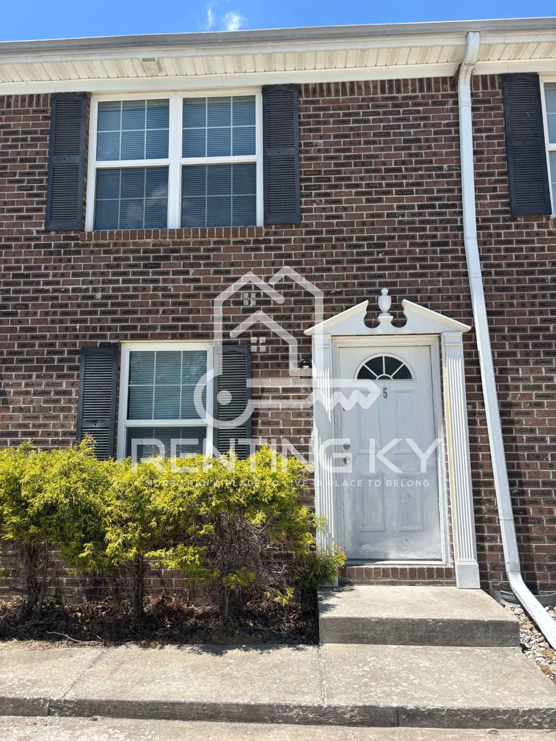 Townhouse for rent at 1027 Brooklyn Blvd, Berea, KY 40403