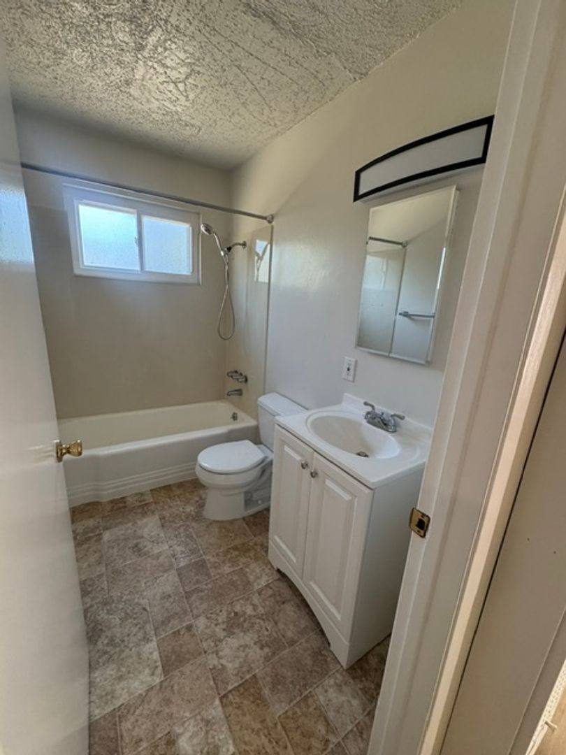 Apartment for rent at 1437 Ward St, Berkeley, CA 94702