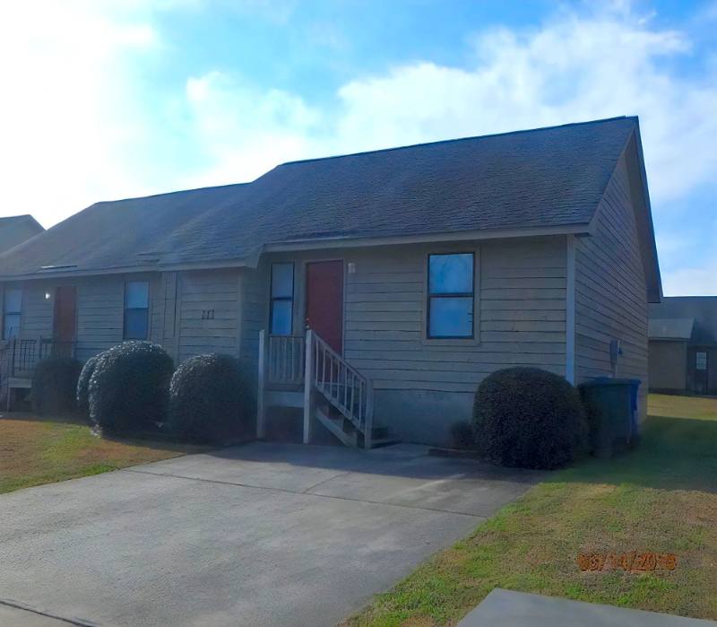 Townhouse for rent at 220 Wyndham Circle #B, Greenville, NC 27858