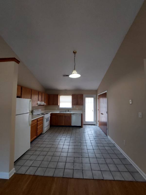 Townhouse for rent at 220 Wyndham Circle #B, Greenville, NC 27858