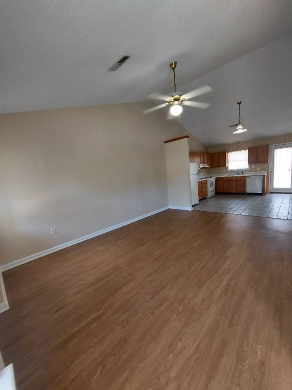 Townhouse for rent at 220 Wyndham Circle #B, Greenville, NC 27858