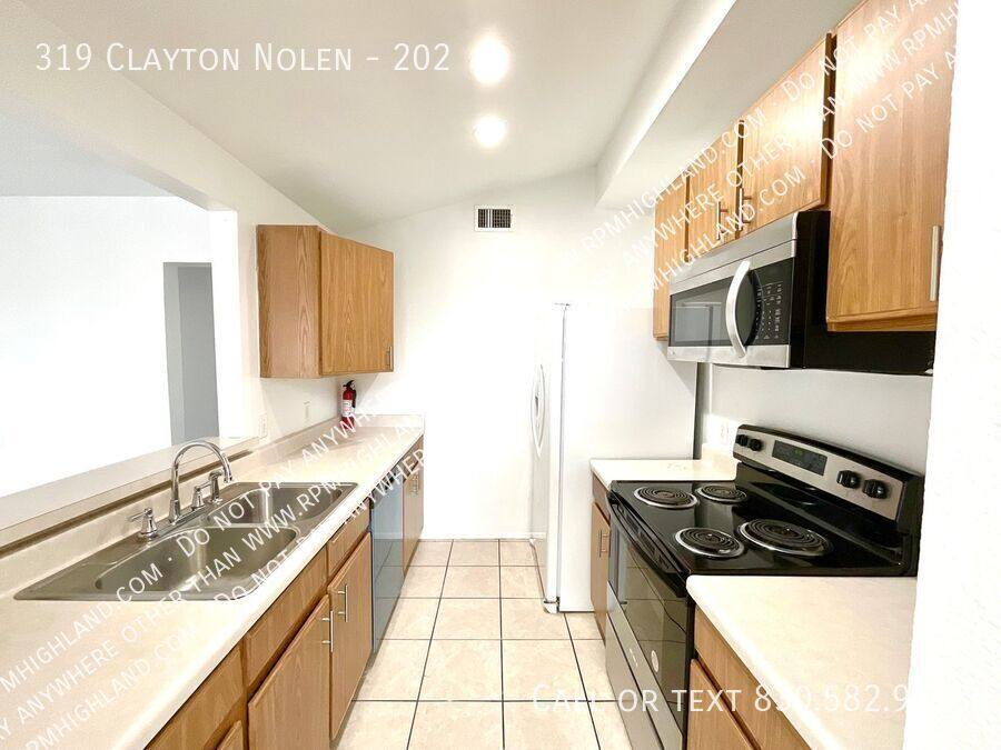 Apartment for rent at 319 Clayton Nolen #202, Horseshoe Bay, TX 78657