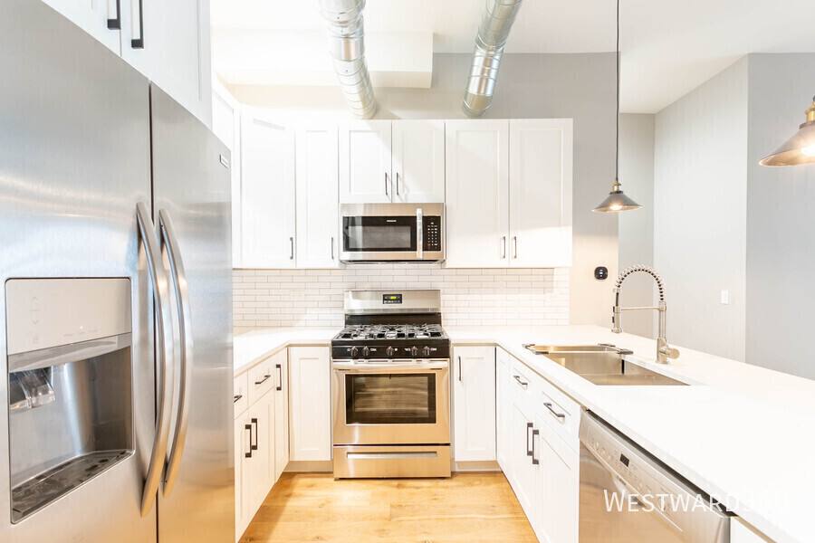 Apartment for rent at 1470 Webster #201, Chicago, IL 60614