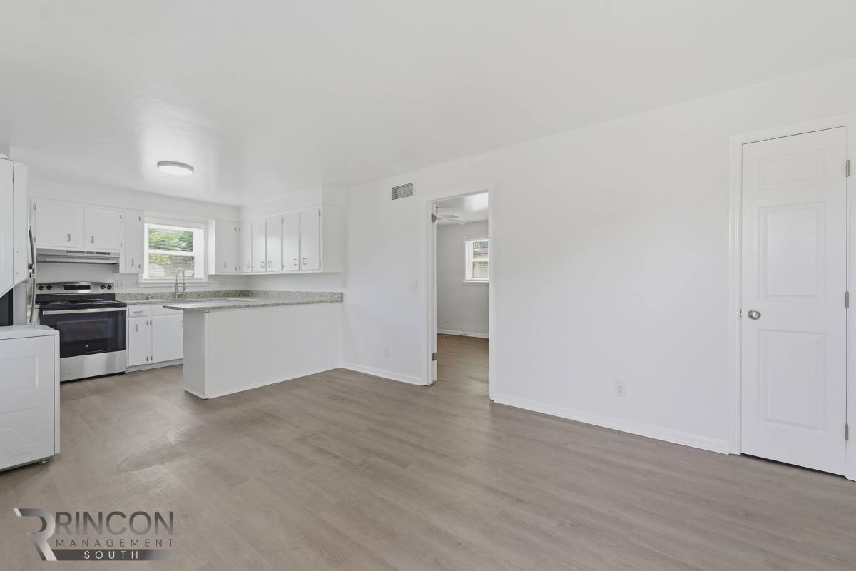 Apartment for rent at 4025-4031 Bamberg Ave, North Charleston, SC 29405