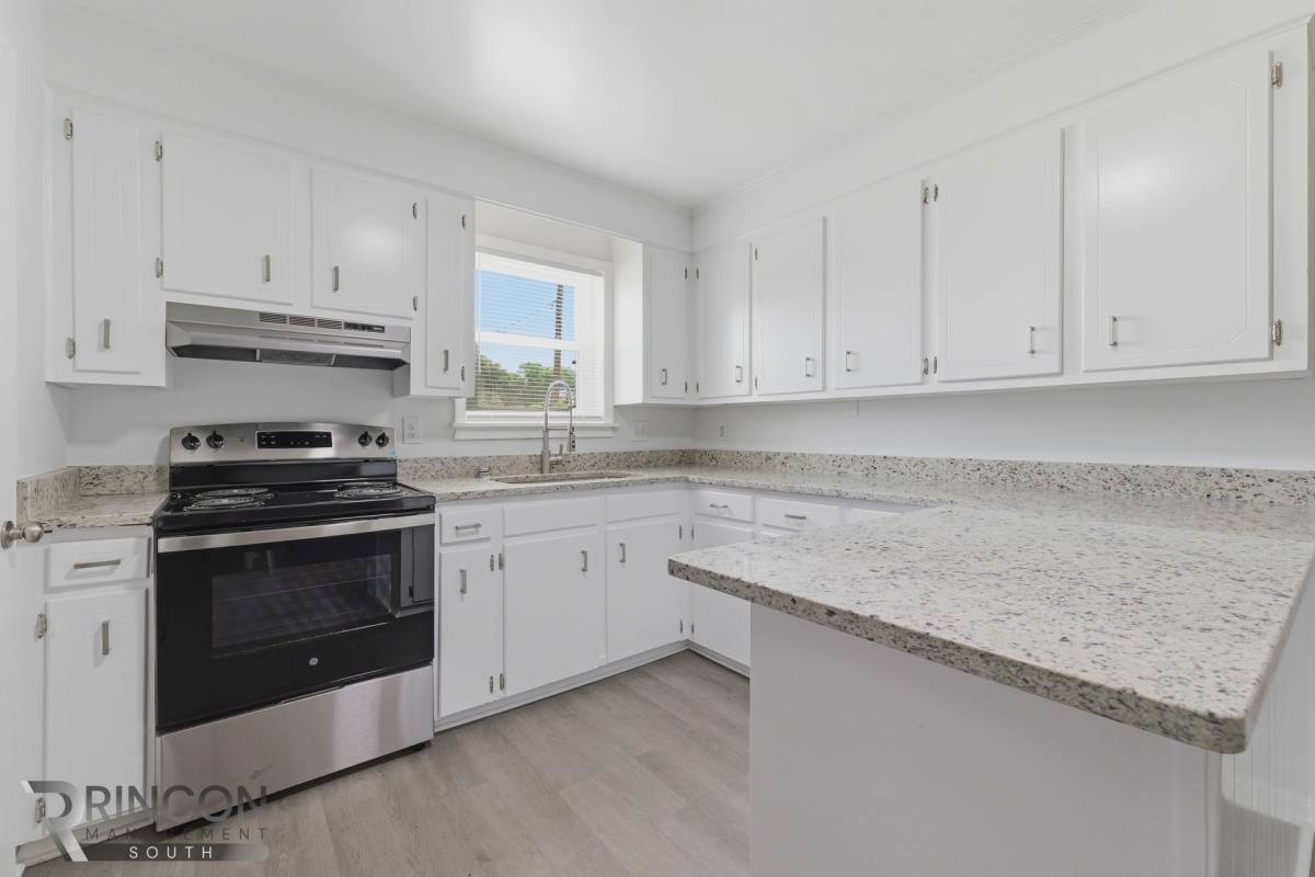 Apartment for rent at 4025-4031 Bamberg Ave, North Charleston, SC 29405