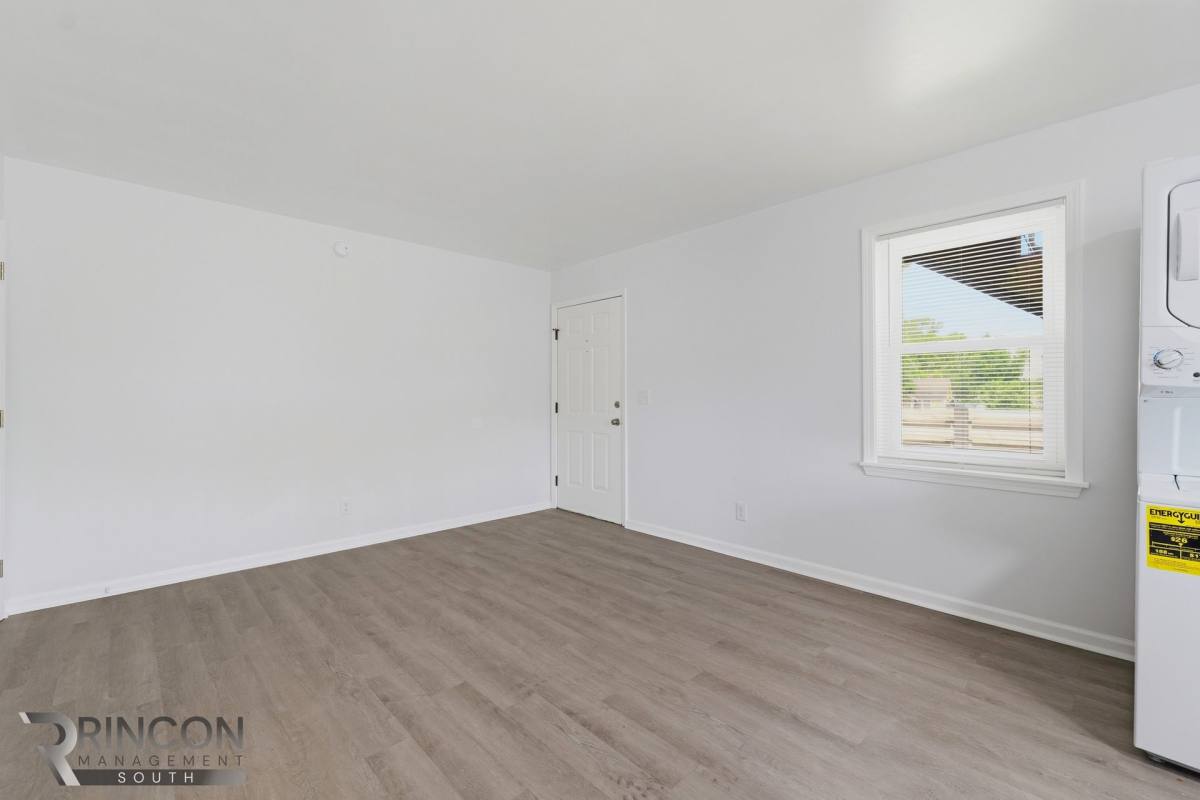 Apartment for rent at 4025-4031 Bamberg Ave, North Charleston, SC 29405