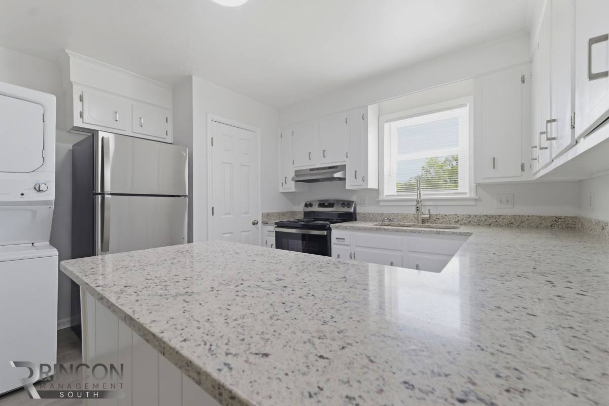 Apartment for rent at 4025-4031 Bamberg Ave, North Charleston, SC 29405