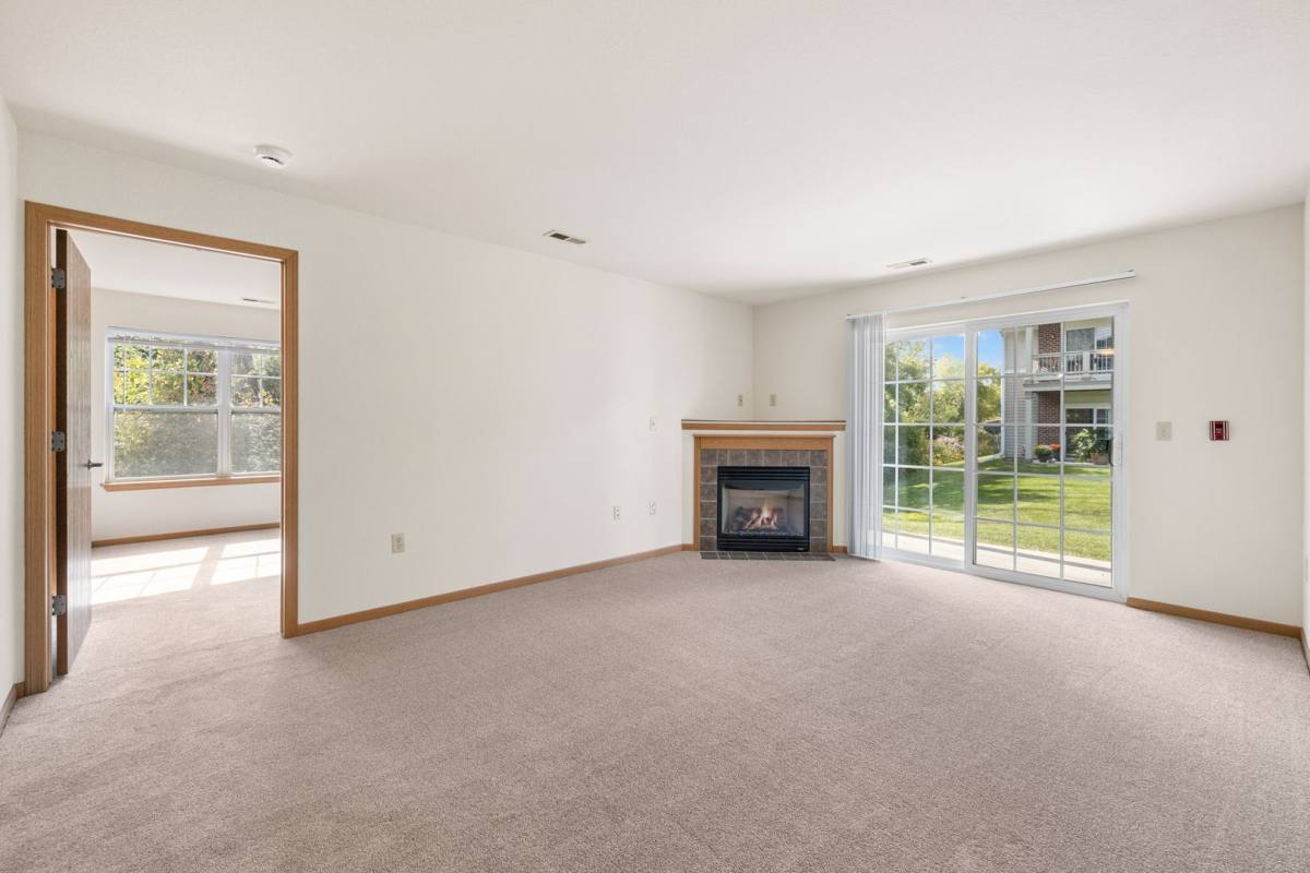 Apartment for rent at 2979, 3005 S Gate Dr, Hartford, WI 53027
