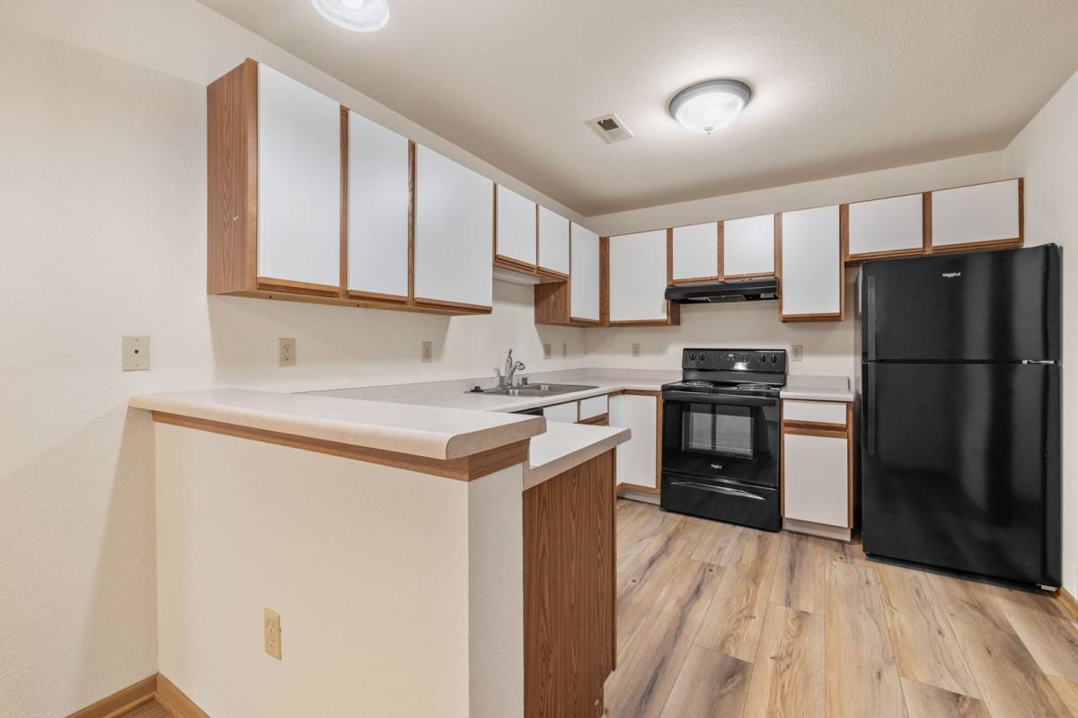 Apartment for rent at 2979, 3005 S Gate Dr, Hartford, WI 53027