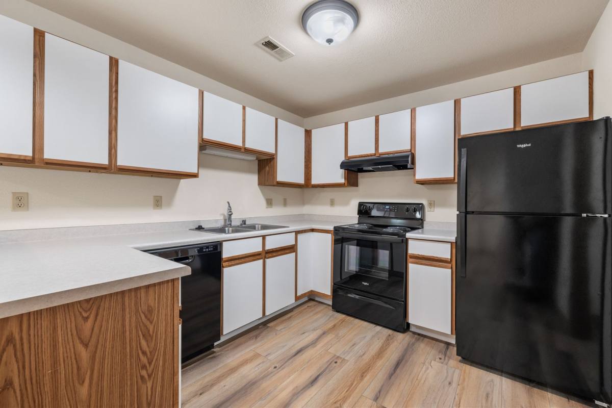 Apartment for rent at 2979, 3005 S Gate Dr, Hartford, WI 53027