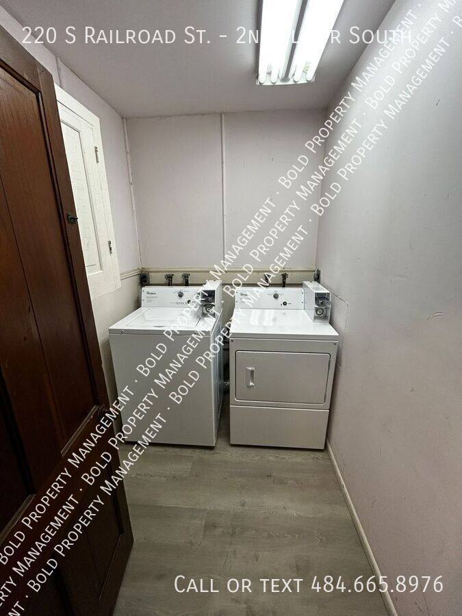 Apartment for rent at 220 S Railroad St #2nd, Myerstown, PA 17067