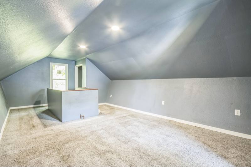 House for rent at 2812 Martin Luther King Jr Dr, Peoria, IL 61604
