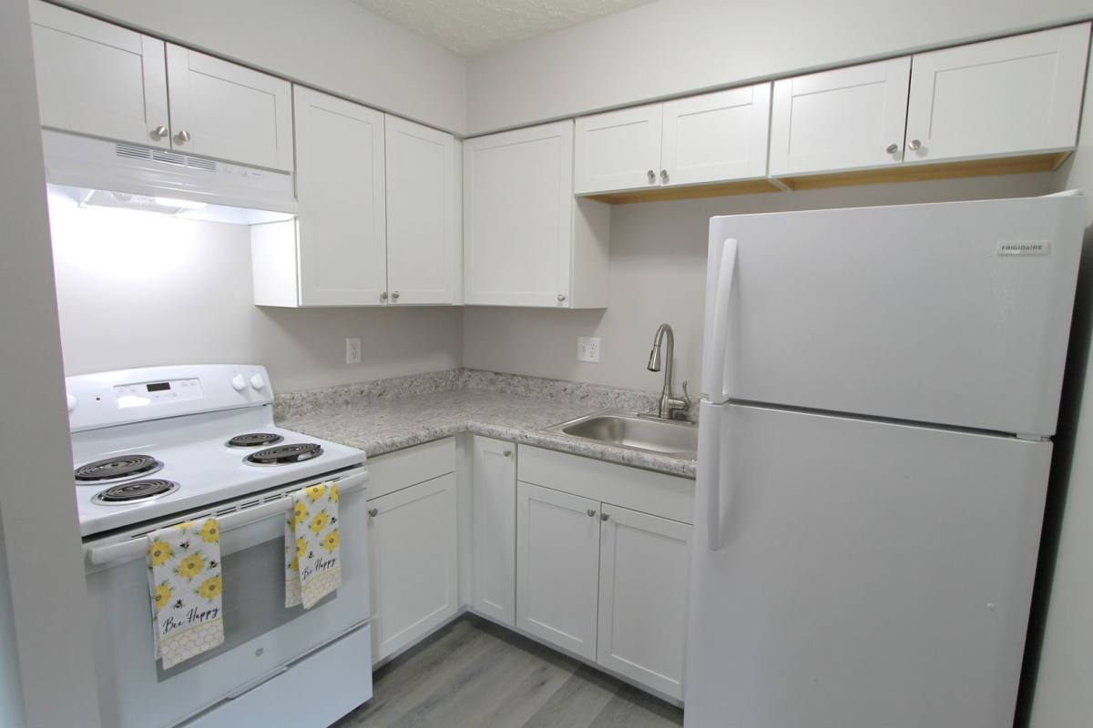 Apartment for rent at 802-808 W 23rd Ave, Bellevue, NE 68005