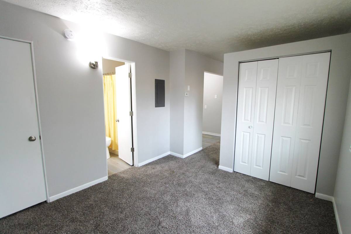 Apartment for rent at 802-808 W 23rd Ave, Bellevue, NE 68005