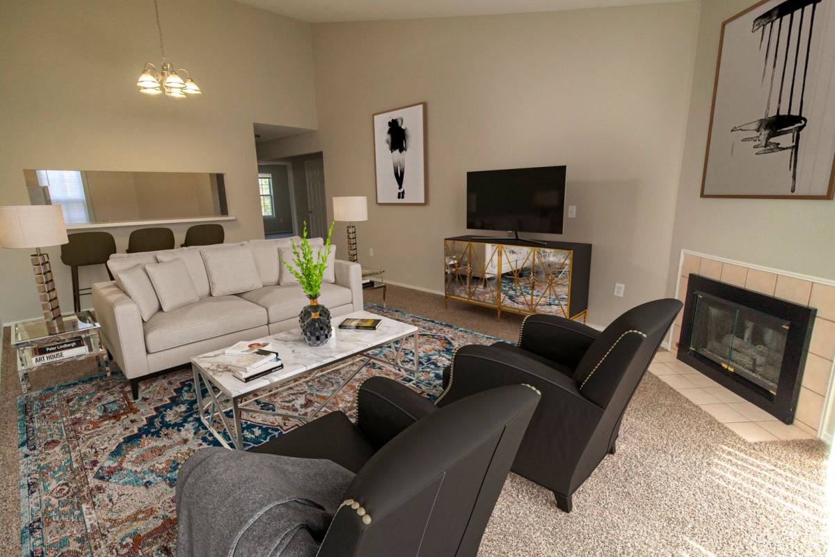 Apartment for rent at 2450 Norfolk, Rochester, MI 48309