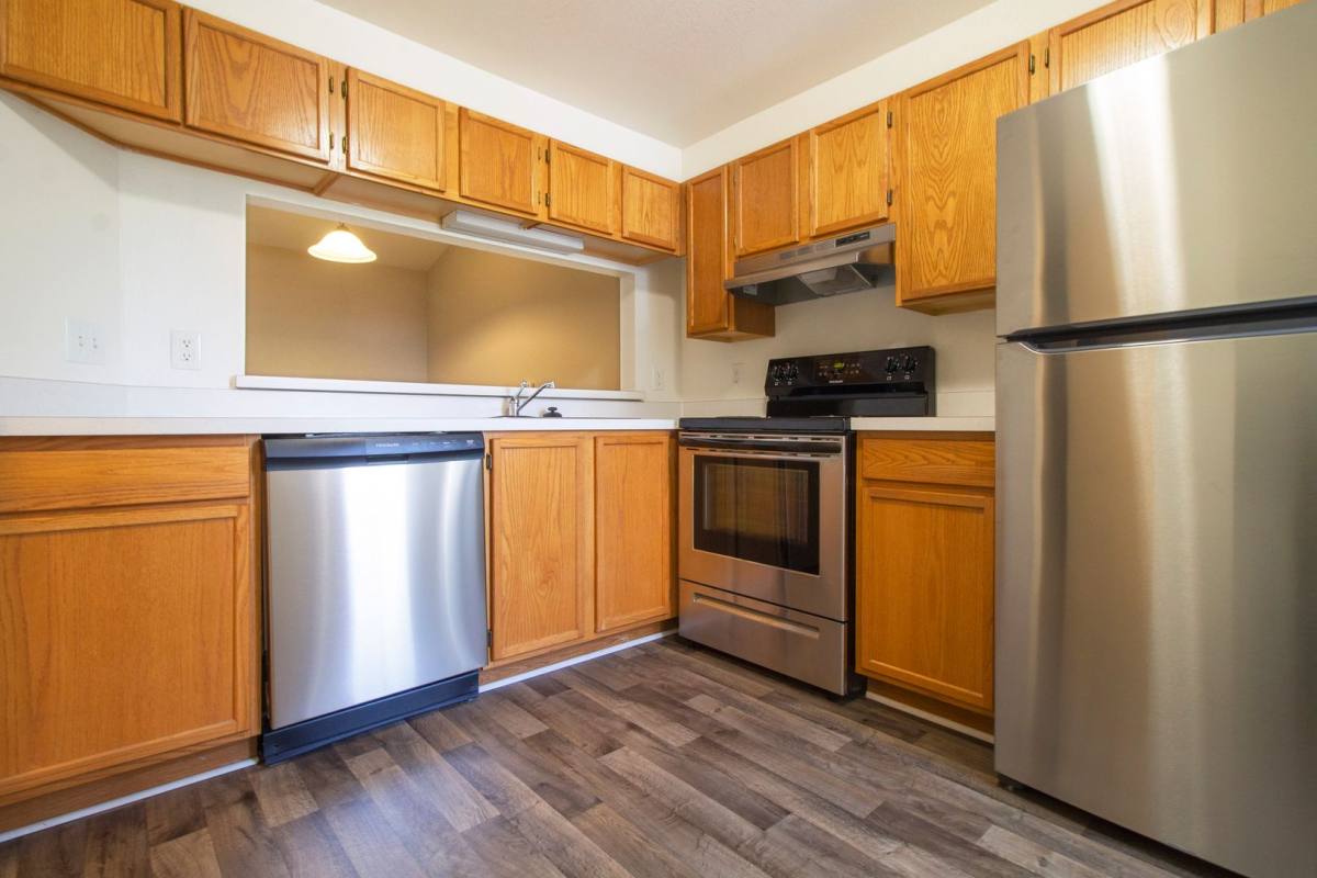 Apartment for rent at 2450 Norfolk, Rochester, MI 48309