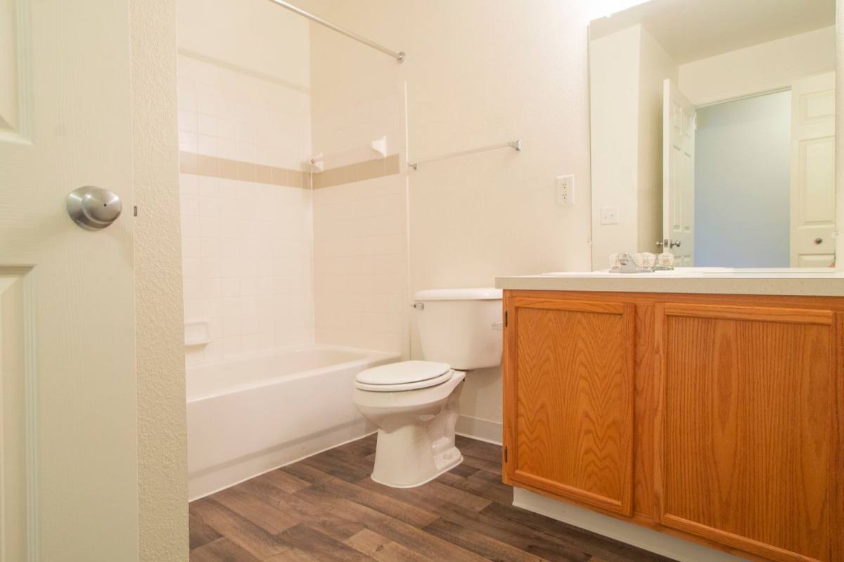 Apartment for rent at 2450 Norfolk, Rochester, MI 48309