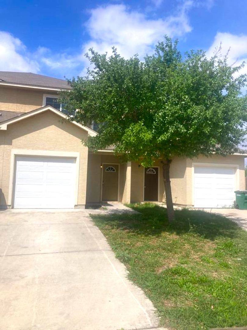 Apartment for rent at 14107 Volpi Dr, San Antonio, TX 78233