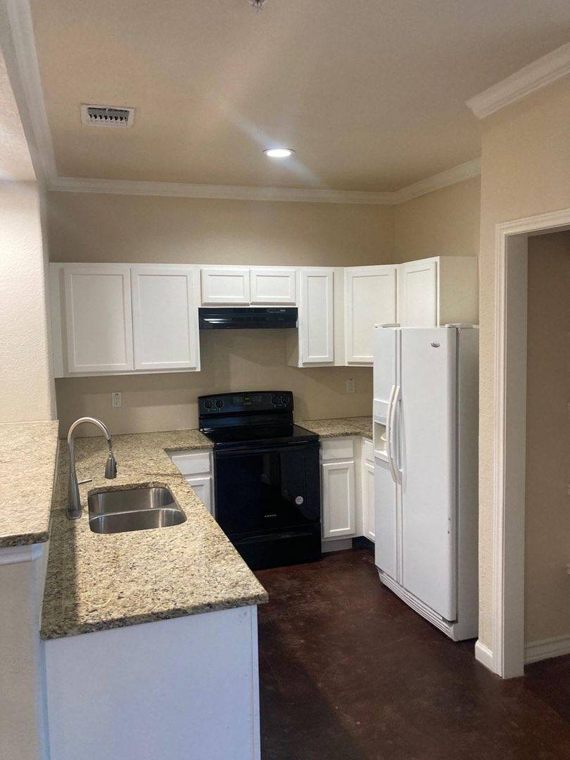 Apartment for rent at 14107 Volpi Dr, San Antonio, TX 78233