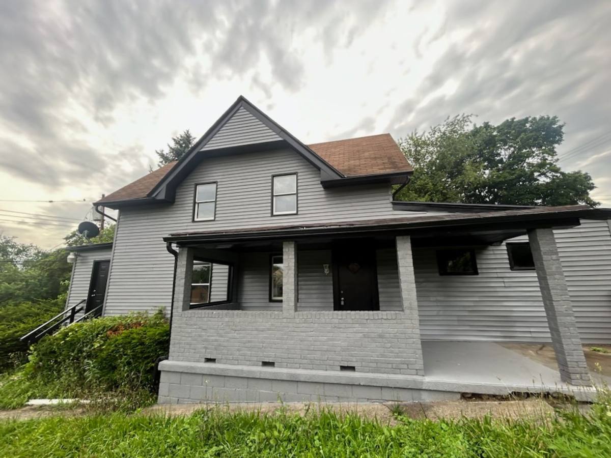 House for rent at 1805 Gray St #PITTSBURGH, McKeesport, PA 15133