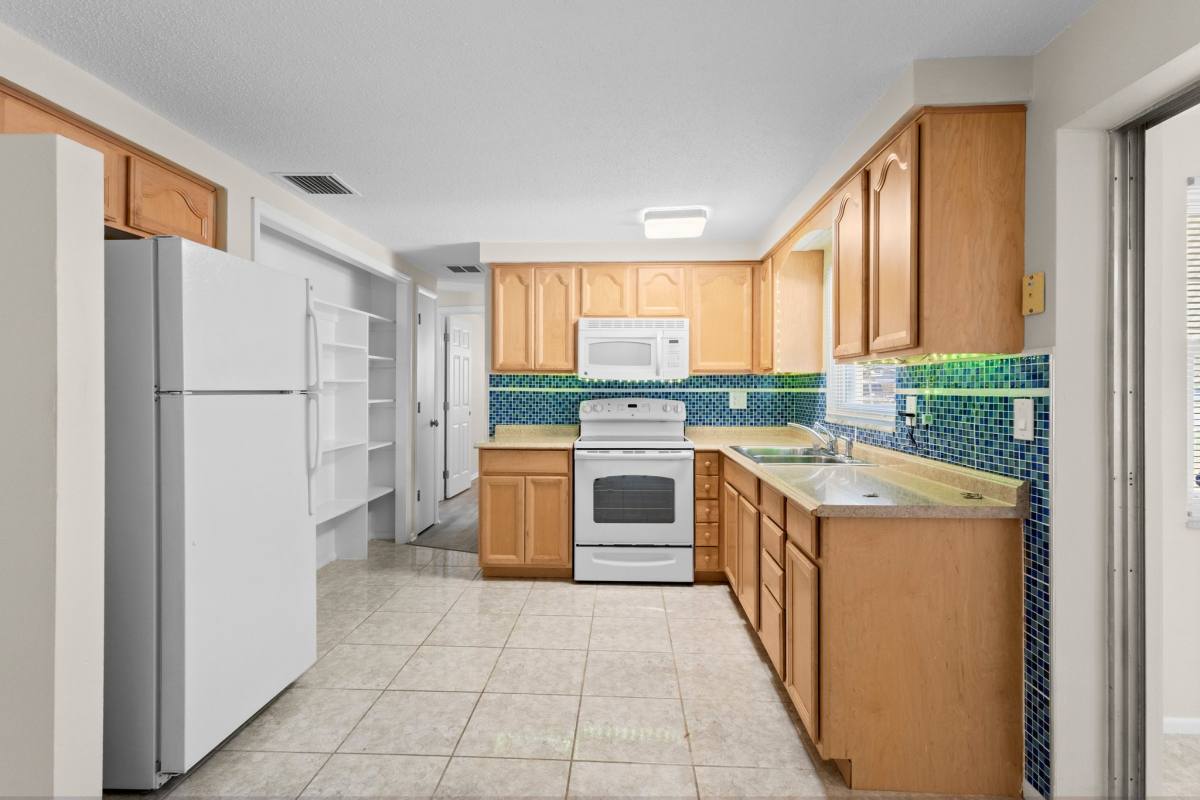House for rent at 2509 Sweetwood Dr, Holiday, FL 34690