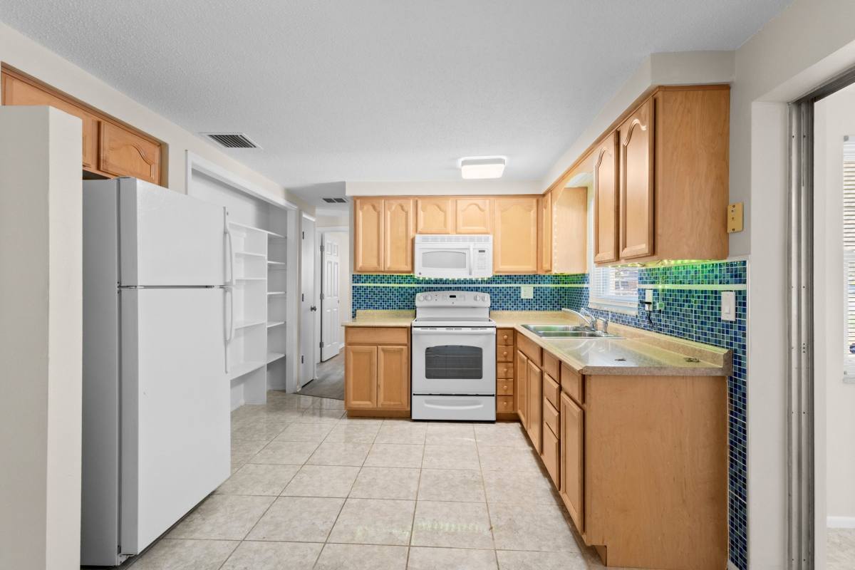 House for rent at 2509 Sweetwood Dr, Holiday, FL 34690