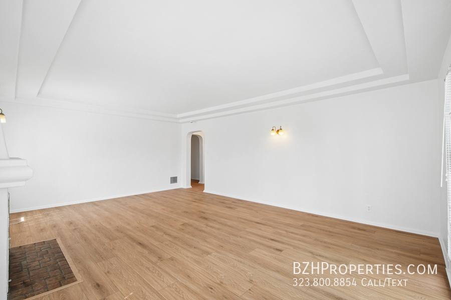Apartment for rent at 9221 Alcott St #2, Los Angeles, CA 90035