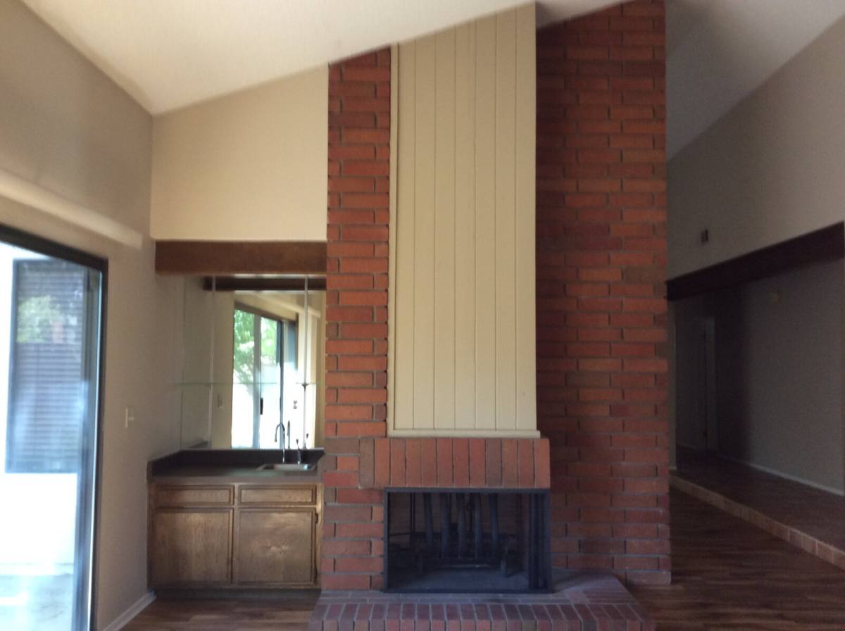 House for rent at 43430 Sierra Vista Dr, Lancaster, CA 93536
