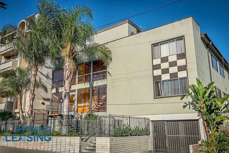 Apartment for rent at 946 S Carondelet St #16A, Los Angeles, CA 90006