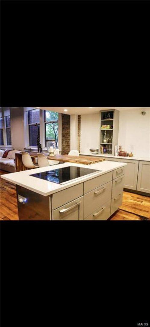 Apartment for rent at 4242 Laclede Ave, Saint Louis, MO 63108