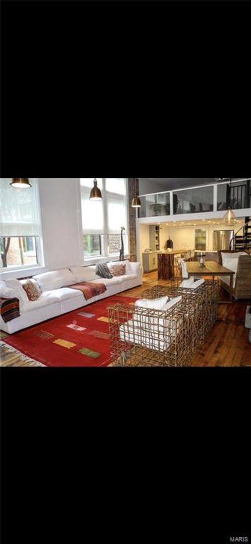 Apartment for rent at 4242 Laclede Ave, Saint Louis, MO 63108