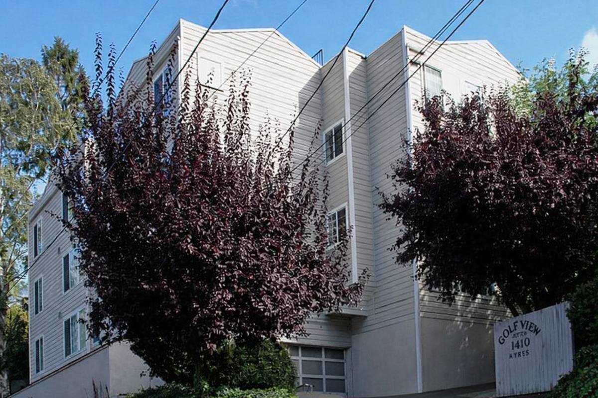 Apartment for rent at 1410 W Raye St, Seattle, WA 98119