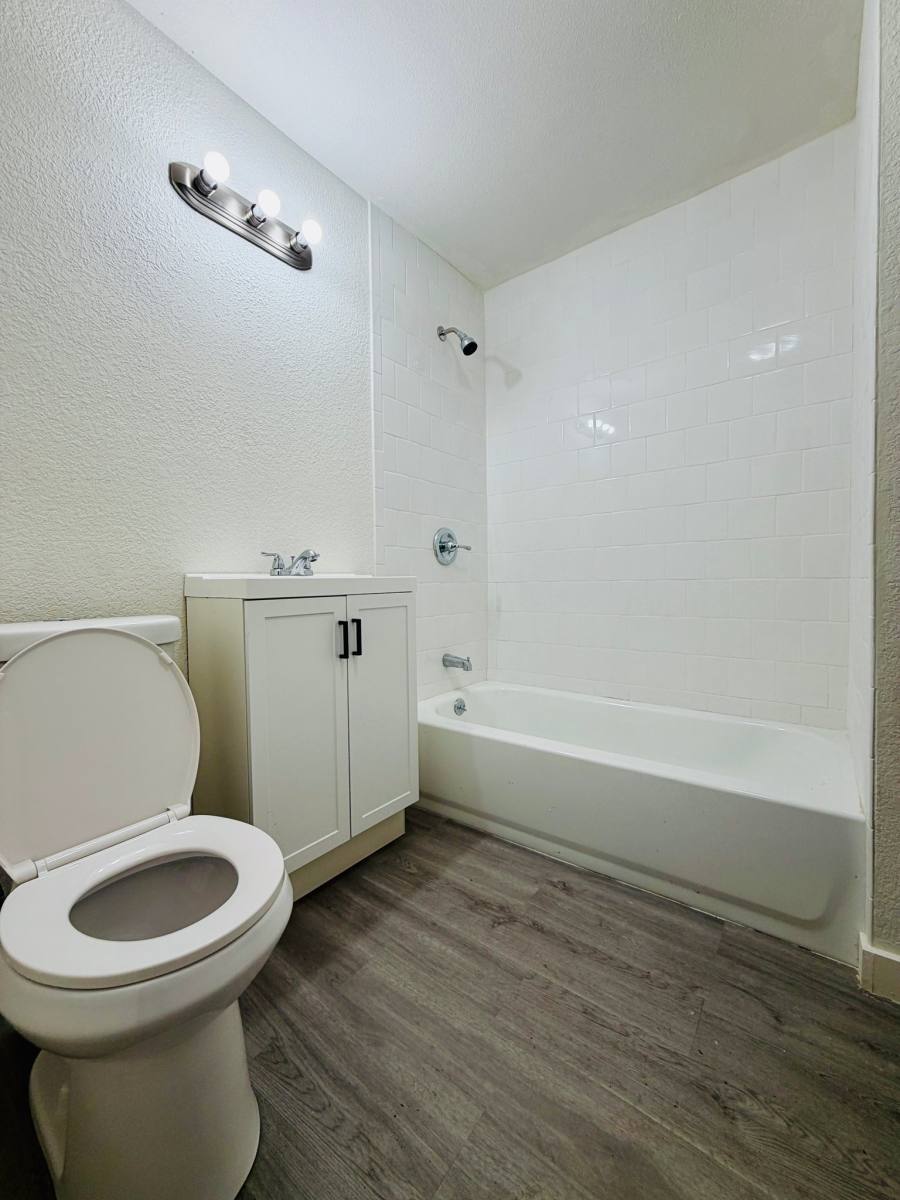 Apartment for rent at 2317-2319 Walnut St, Texarkana, TX 75501