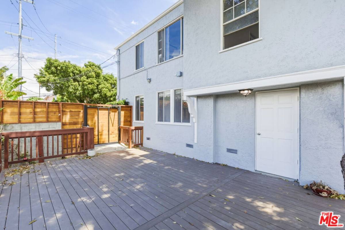 Apartment for rent at 2710 Bellevue Ave, Los Angeles, CA 90026