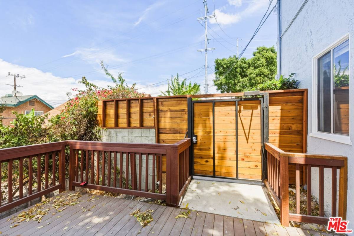 Apartment for rent at 2710 Bellevue Ave, Los Angeles, CA 90026