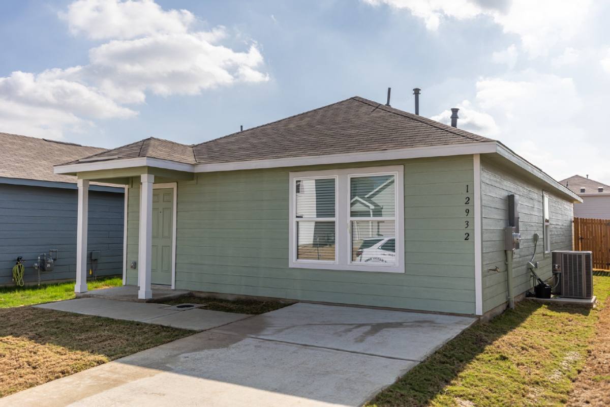 House for rent at 12932 Lake Fryer, Saint Hedwig, TX 78152