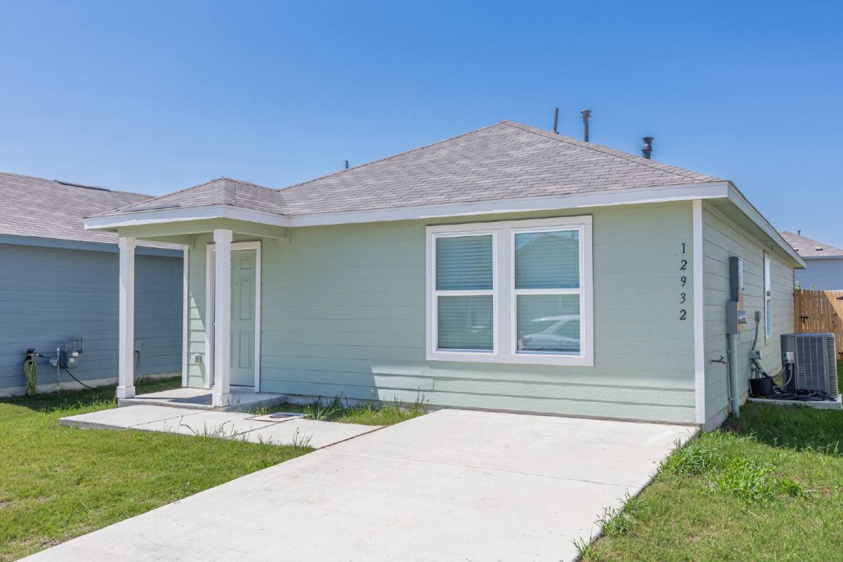 House for rent at 12932 Lake Fryer, Saint Hedwig, TX 78152