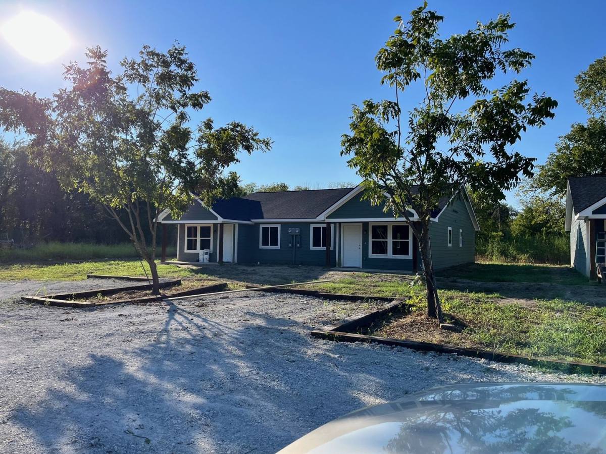 Apartment for rent at 733 Atkinson St, Blooming Grove, TX 76626