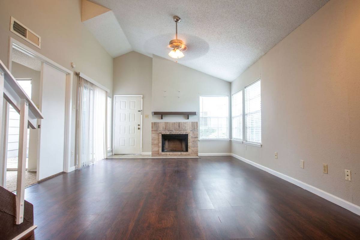 Townhouse for rent at 6392 Peacock Hills Dr, Houston, TX 77035