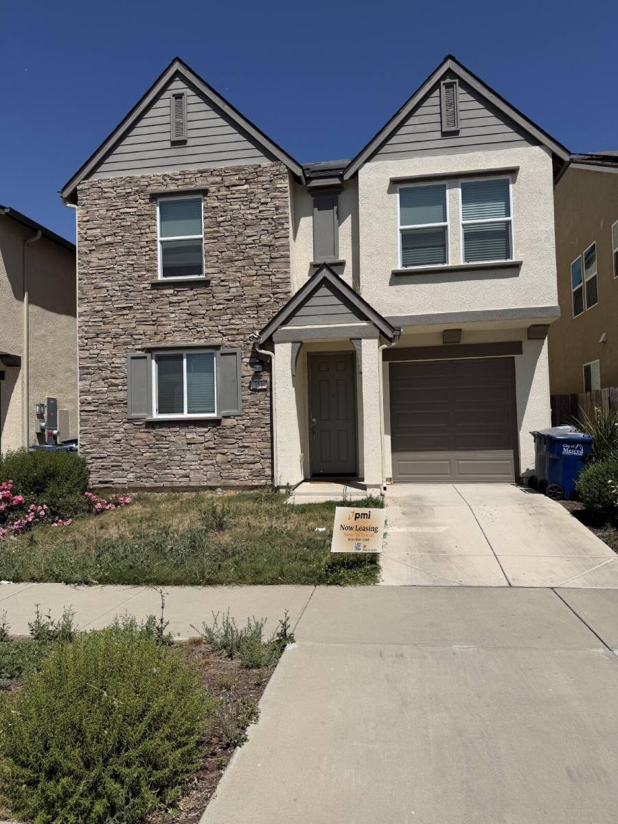 House for rent at 351 Sullivan Dr, Merced, CA 95348